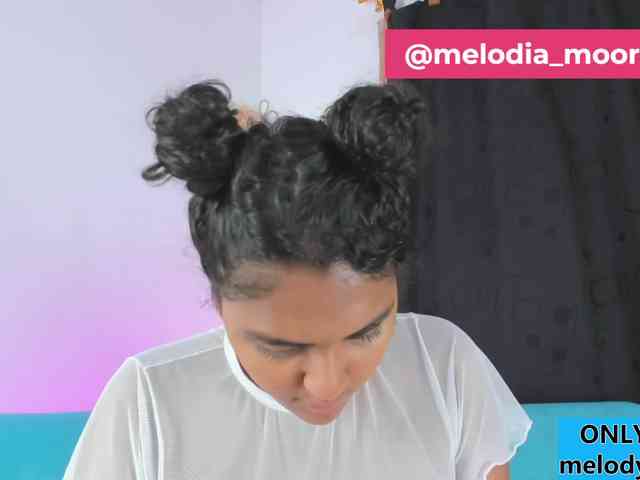 Melodymoore webcam