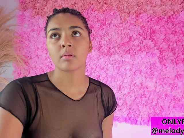 Melodymoore webcam