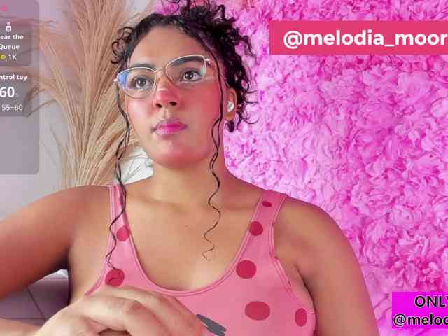 Melodymoore webcam