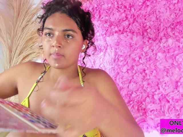 Melodymoore webcam