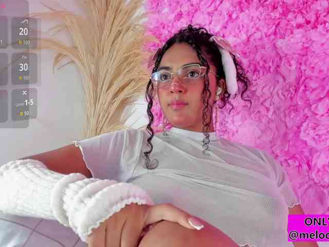 Melodymoore webcam