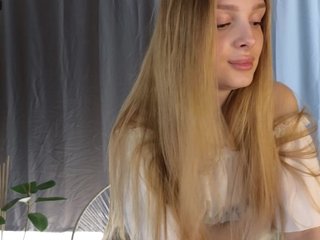 CrimsonAura Porn Show