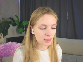 CrimsonAura Porn Show