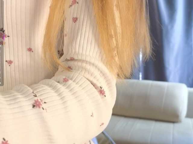 CrimsonAura from BongaCams is Freechat