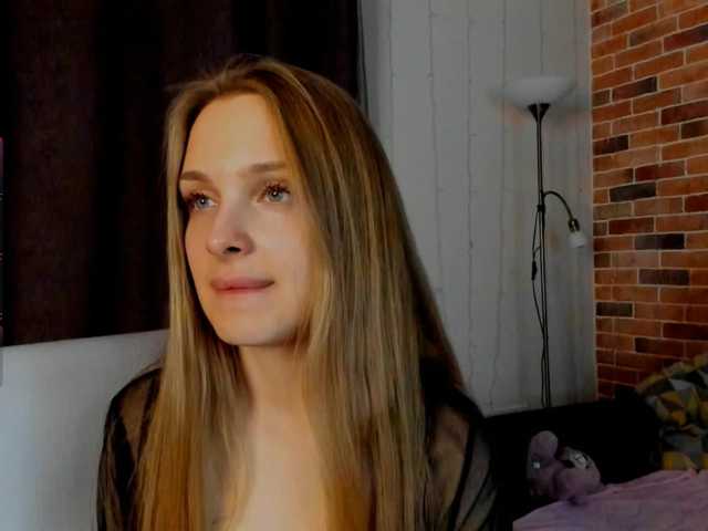 CrimsonAura from BongaCams is Freechat