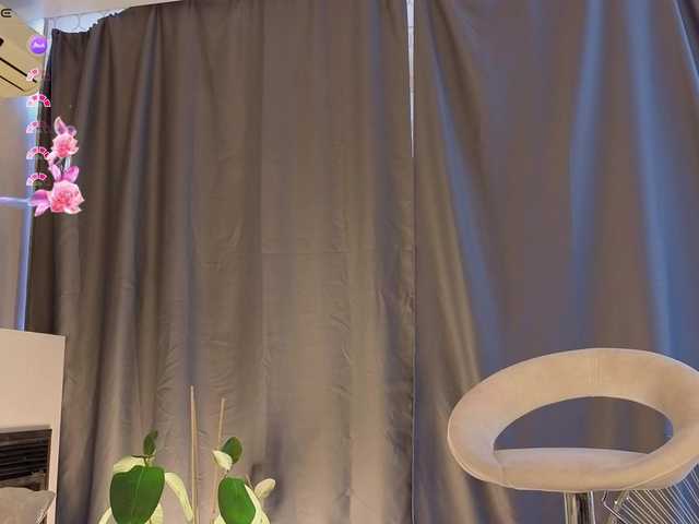 CrimsonAura from BongaCams is Freechat