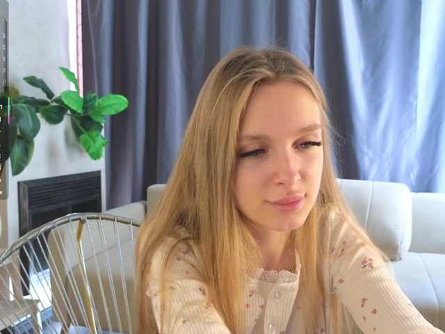 CrimsonAura from BongaCams is Freechat