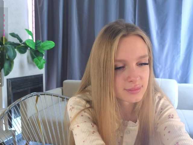 CrimsonAura from BongaCams is Freechat