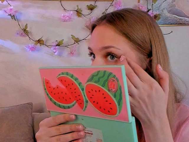 Sweet CrimsonAura wants you to fuck her body now CrimsonAura from BongaCams