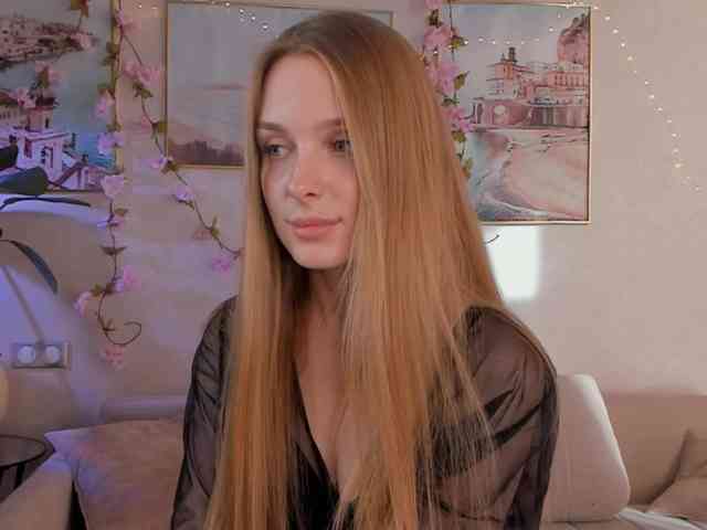 CrimsonAura webcam
