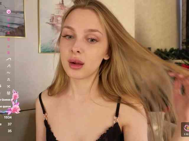 CrimsonAura CrimsonAura