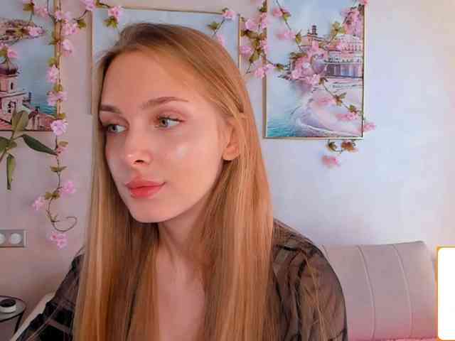 CrimsonAura webcam