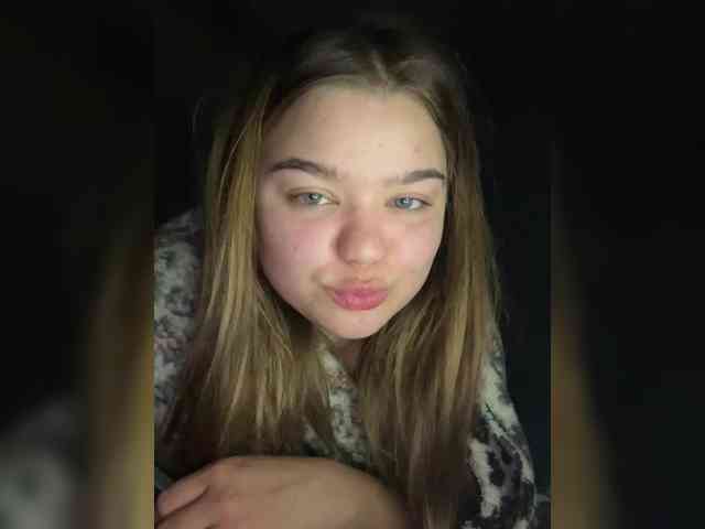 EmiliaHawkins webcam