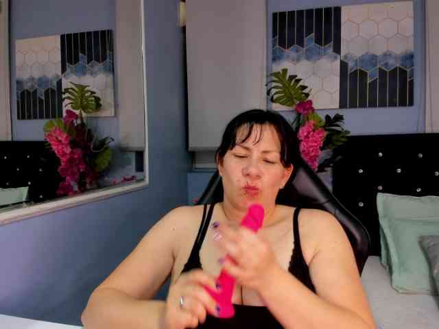 flirt chatroom AmaraMoon-