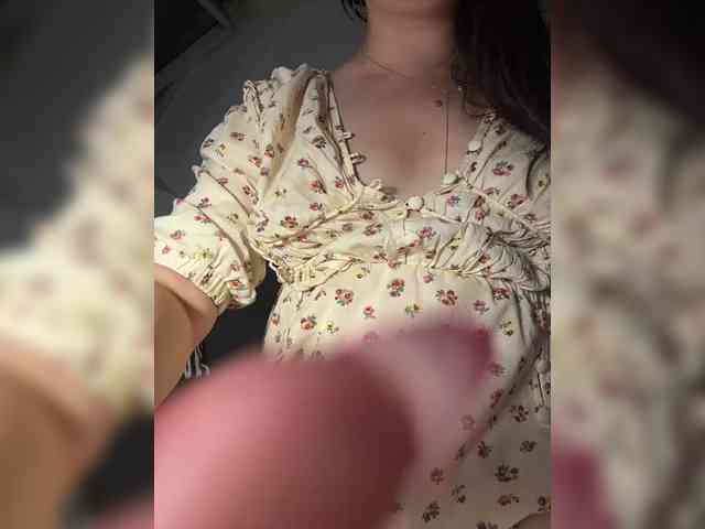 Leila11 webcam