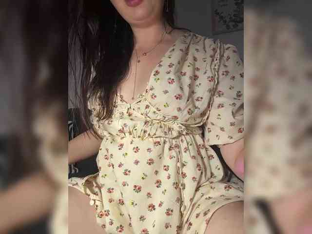 Leila11 webcam