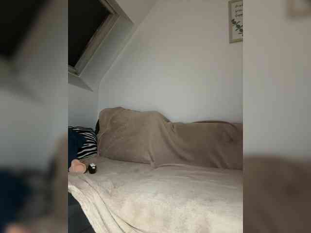 Leila11 webcam