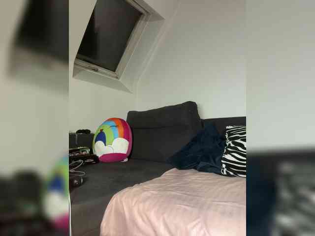 Leila11 webcam