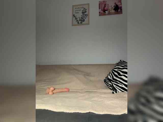 Leila11 webcam