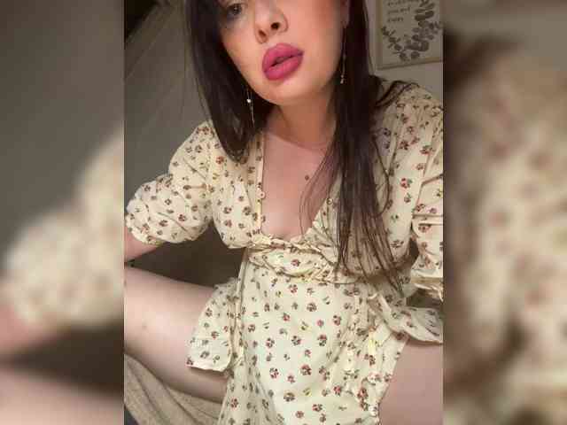 Leila11 webcam