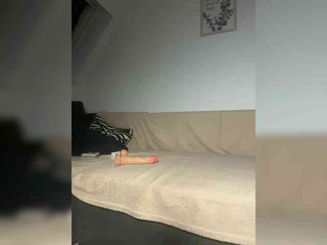 Leila11 webcam