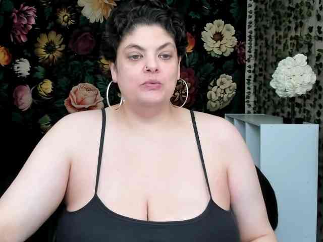 ExoticMelons webcam
