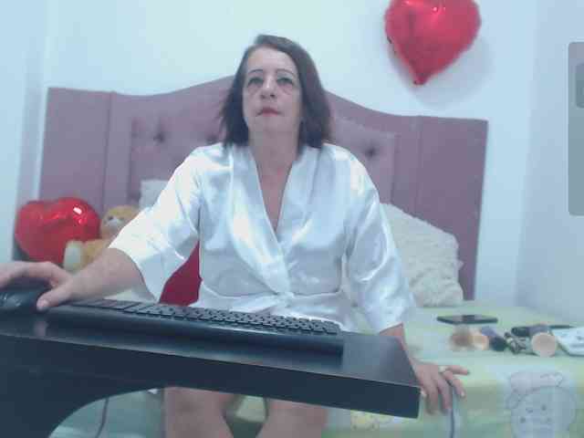 Cristalmilf1 webcam