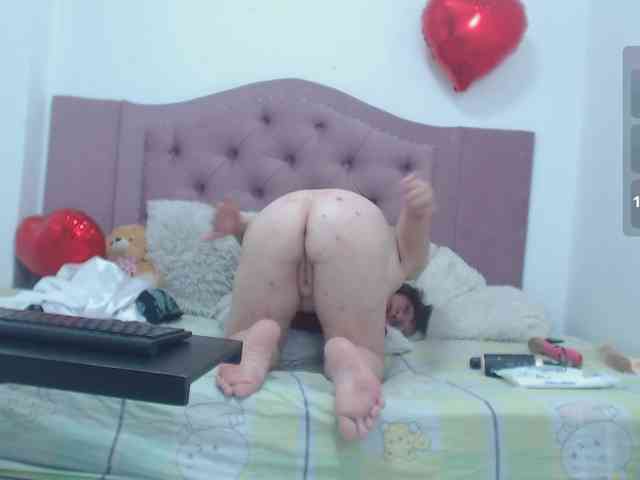 Cristalmilf1 webcam