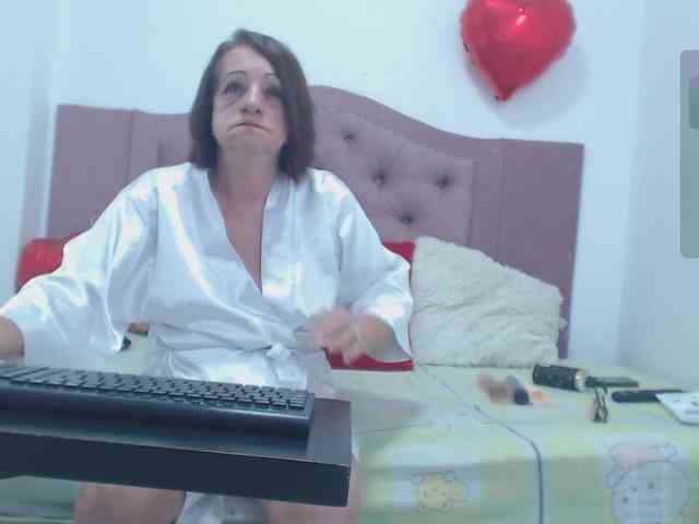 free sex chatroom Cristalmilf1
