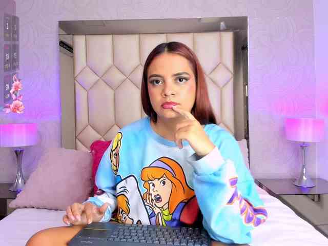 SarahBell webcam