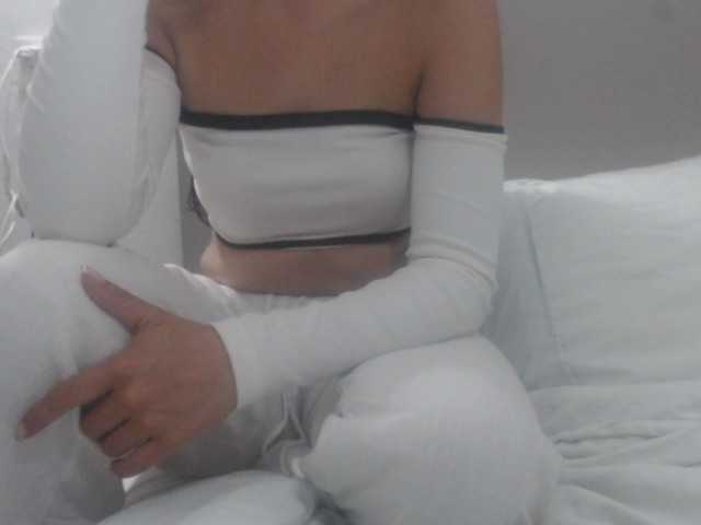 Sabrinav Live Cam on BongaCams