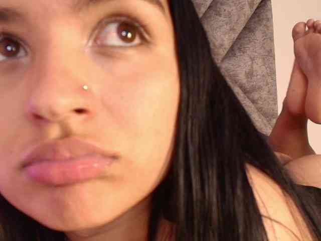 madissonMoon webcam