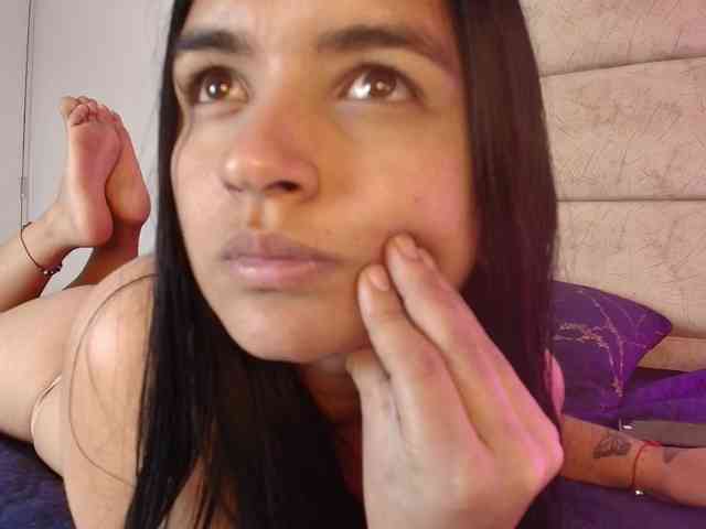madissonMoon webcam