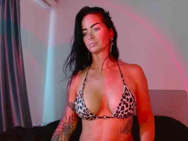 adult nude chat room KattyCat