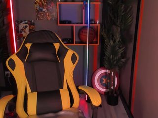 SelenHellsWeet Porn Show