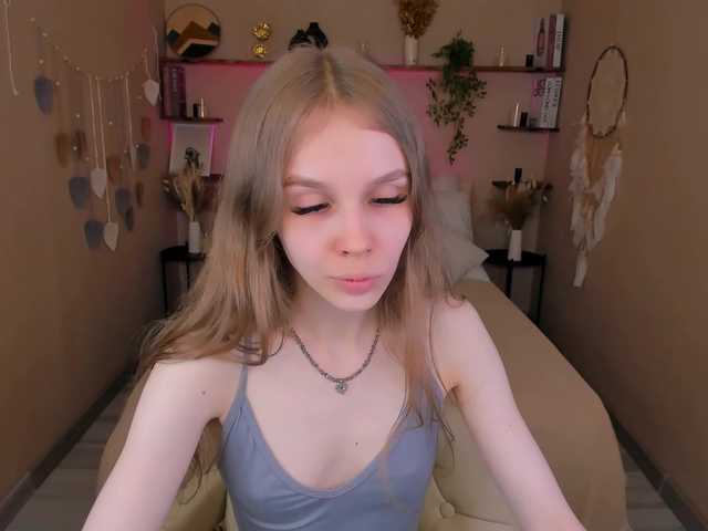 SelenHellsWeet webcam