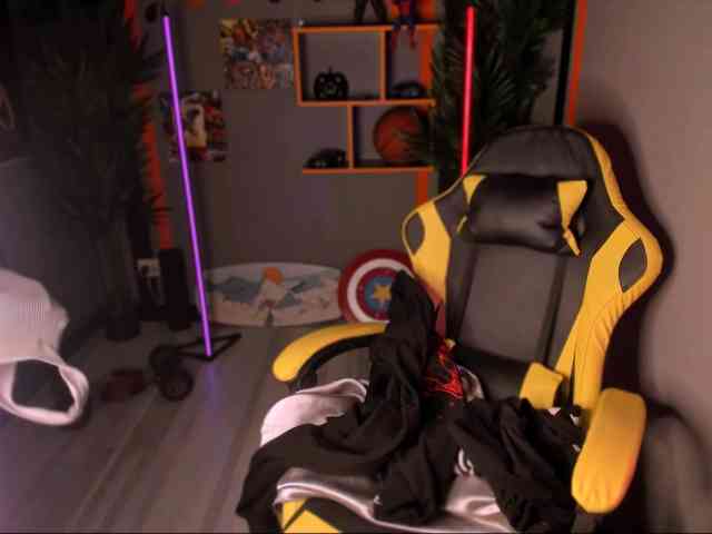 SelenHellsWeet webcam