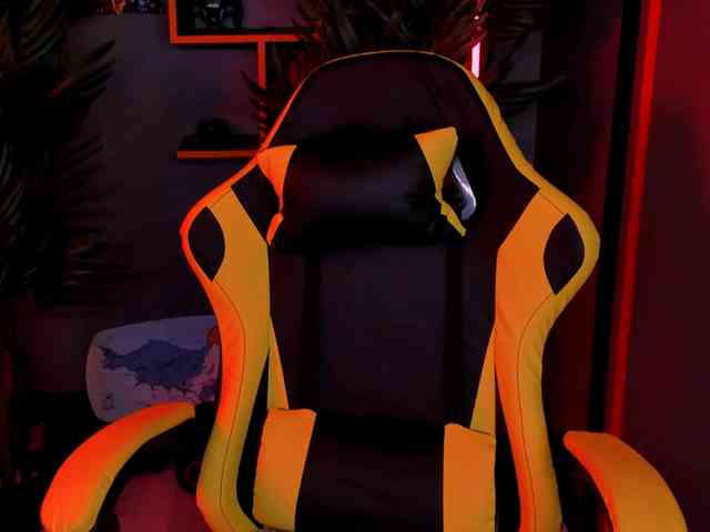 SelenHellsWeet webcam
