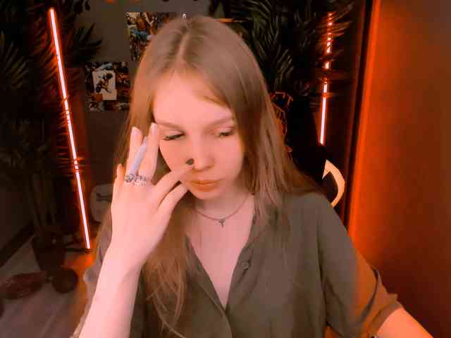 SelenHellsWeet webcam