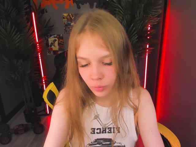 SelenHellsWeet webcam