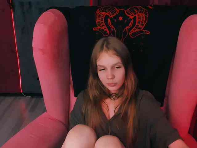 SelenHellsWeet webcam