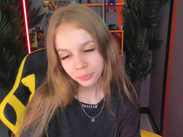 SelenHellsWeet webcam