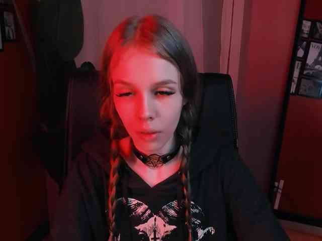 SelenHellsWeet webcam