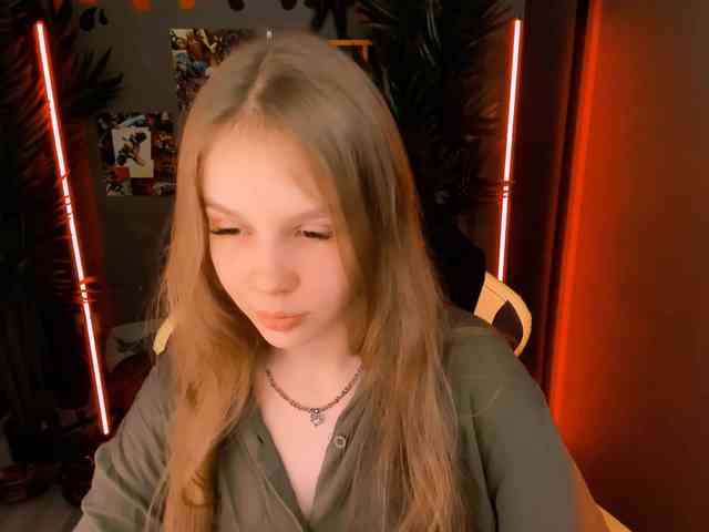 SelenHellsWeet webcam