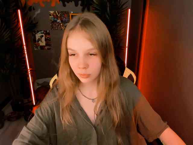 SelenHellsWeet webcam