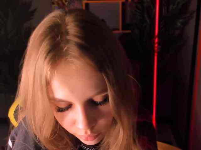 SelenHellsWeet webcam