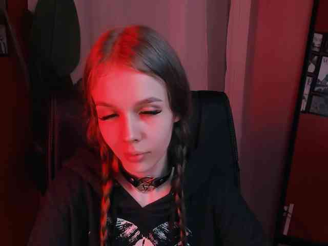 SelenHellsWeet webcam
