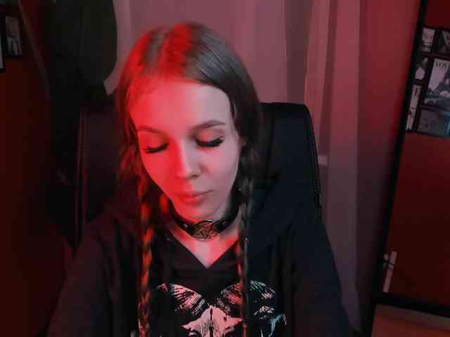 SelenHellsWeet webcam