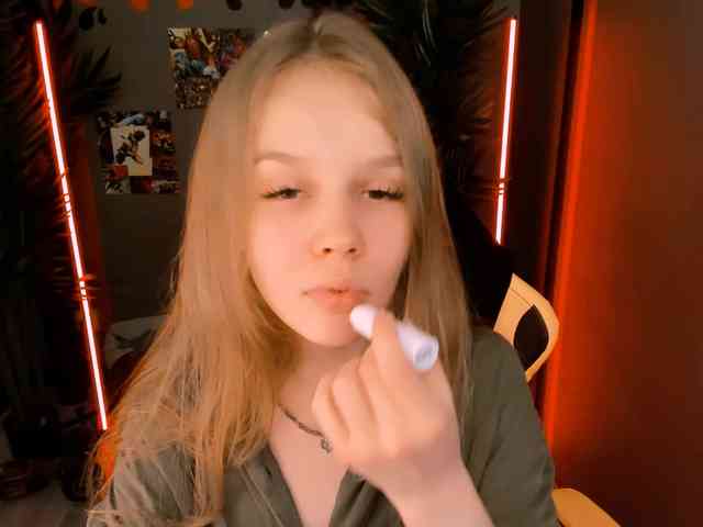 SelenHellsWeet webcam