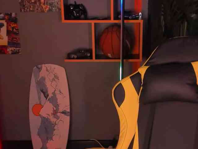 SelenHellsWeet webcam